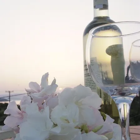 Sunset Apartahotel Nea Styra