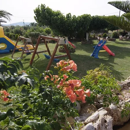 Apartahotel Sunset Nea Styra