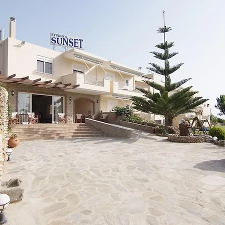 Hotel apartamentowy Sunset 3*